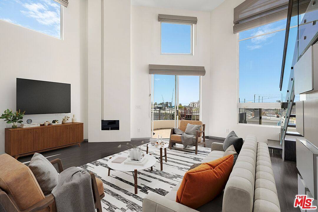 235 Main St APT 316, Venice, CA 90291, photo 1