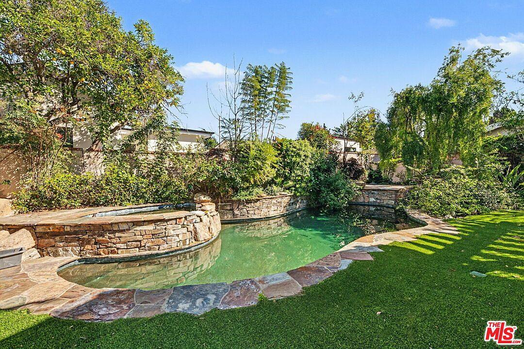 4780 Vista De Oro Ave, Woodland Hills, CA 91364, photo 1