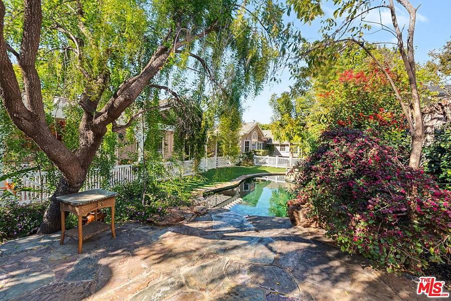 4780 Vista De Oro Ave, Woodland Hills, CA 91364, photo 3