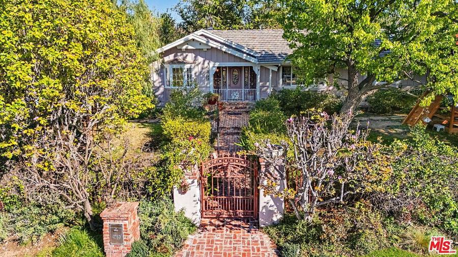 4780 Vista De Oro Ave, Woodland Hills, CA 91364, photo 6