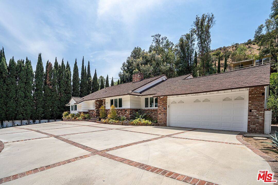 2201 Coldwater Canyon Dr, Beverly Hills, CA 90210, photo 1