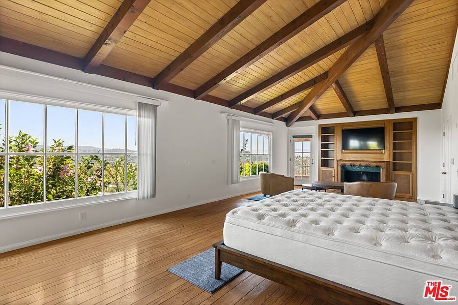 2317 Kimridge Rd, Beverly Hills, CA 90210, photo 4
