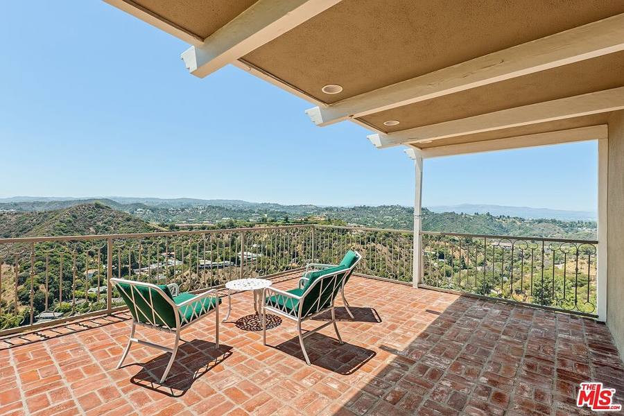 2317 Kimridge Rd, Beverly Hills, CA 90210, photo 8