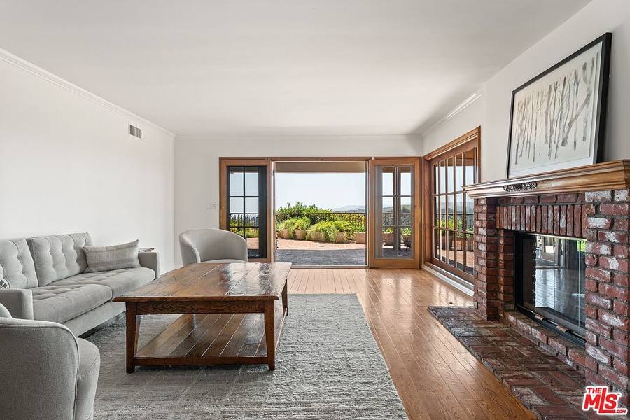 2317 Kimridge Rd, Beverly Hills, CA 90210, photo 23