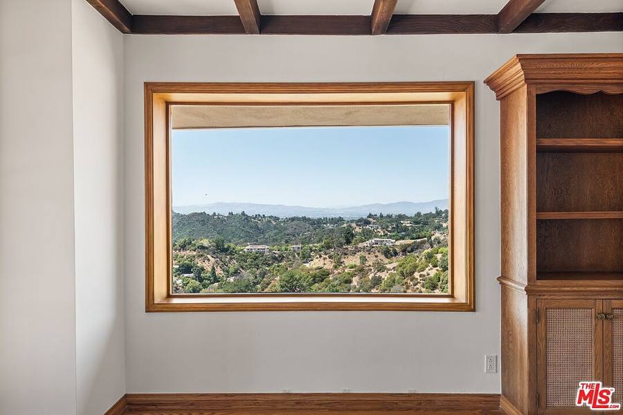 2317 Kimridge Rd, Beverly Hills, CA 90210, photo 27