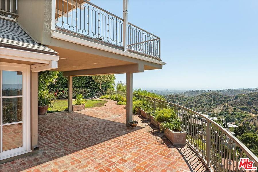 2317 Kimridge Rd, Beverly Hills, CA 90210, photo 36