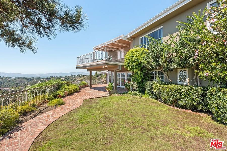 2317 Kimridge Rd, Beverly Hills, CA 90210, photo 38