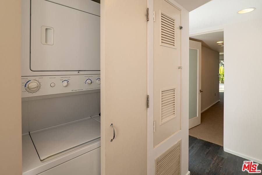 8703 W West Knoll Dr, West Hollywood, CA 90069, photo 20