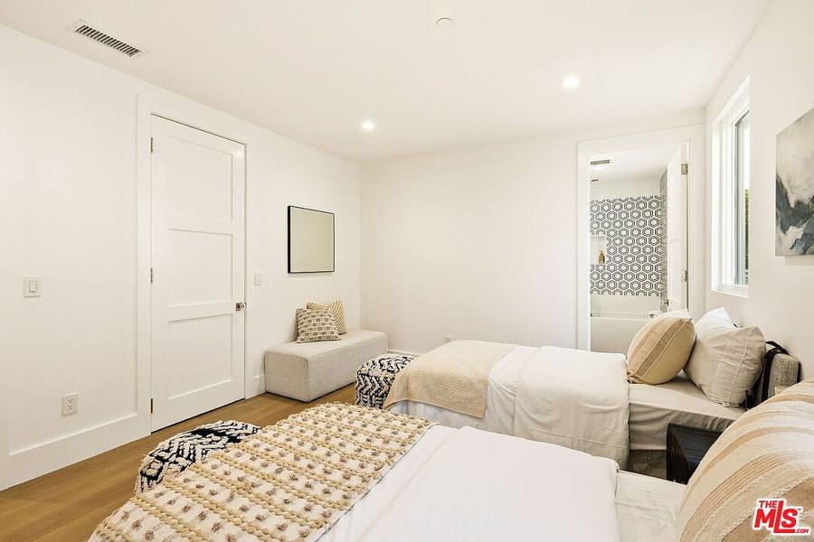 4423 Noble Ave, Sherman Oaks, CA 91403, photo 34