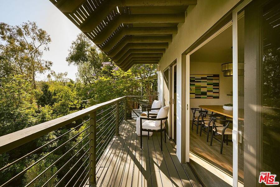 2753 La Cuesta Dr, Los Angeles, CA 90046, photo 4