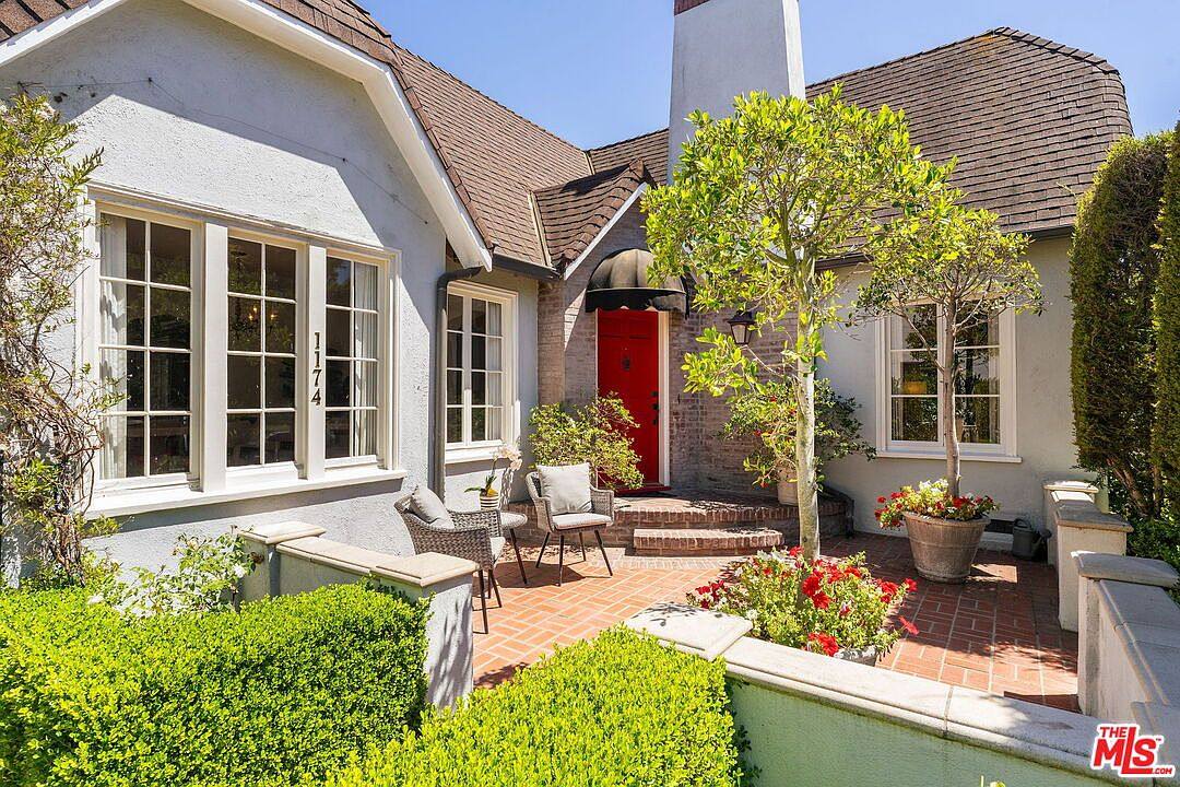 1174 Masselin Ave, Los Angeles, CA 90019, photo 1