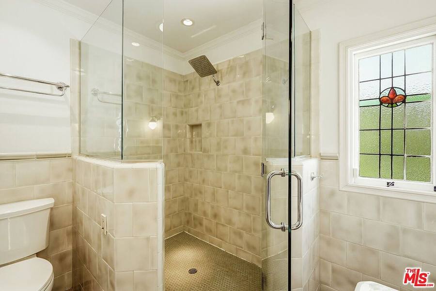 1174 Masselin Ave, Los Angeles, CA 90019, photo 38